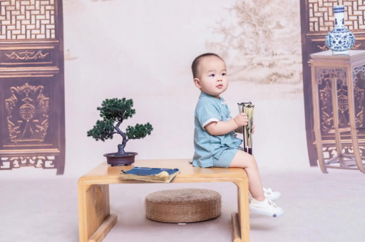 石河子四个月宝宝可以坐着吗 石河子四个月宝宝可以坐着吗